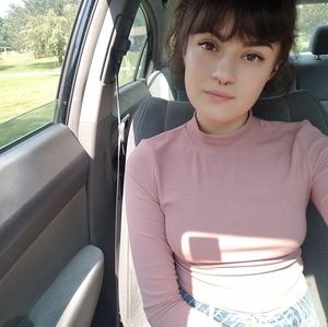 Meet your Posher, Melissa